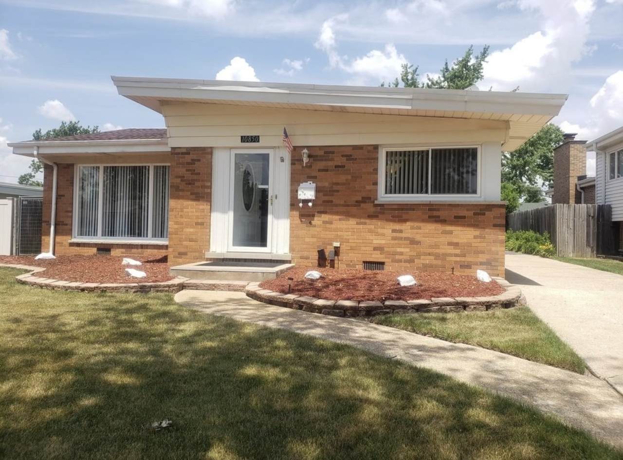 10850 Claridge Avenue - Photo 1