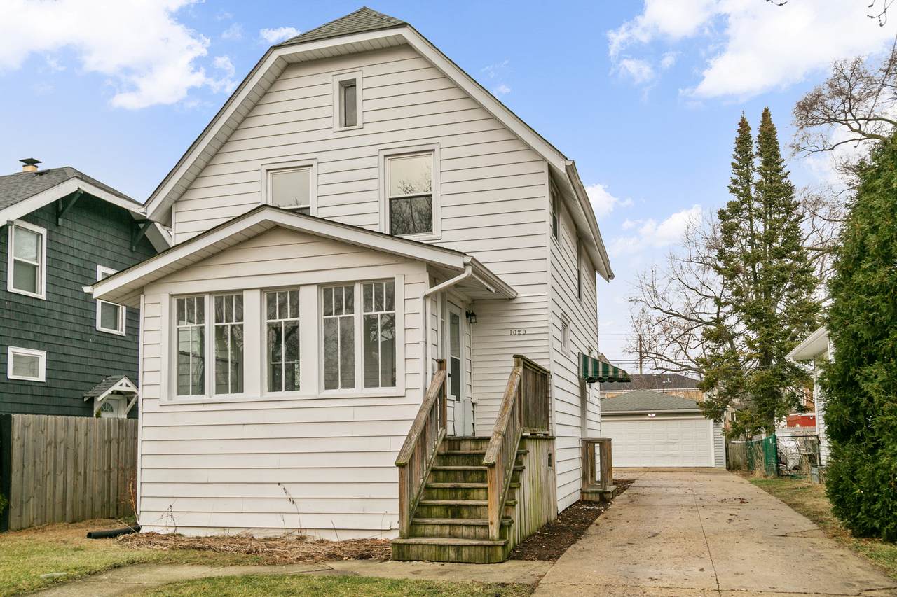 1020 Woodlawn Avenue - Photo 1