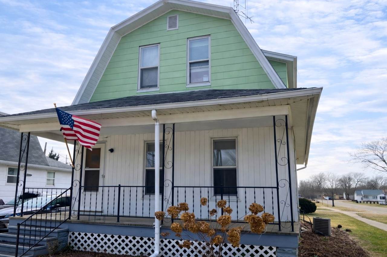 411 Park Street - Photo 1