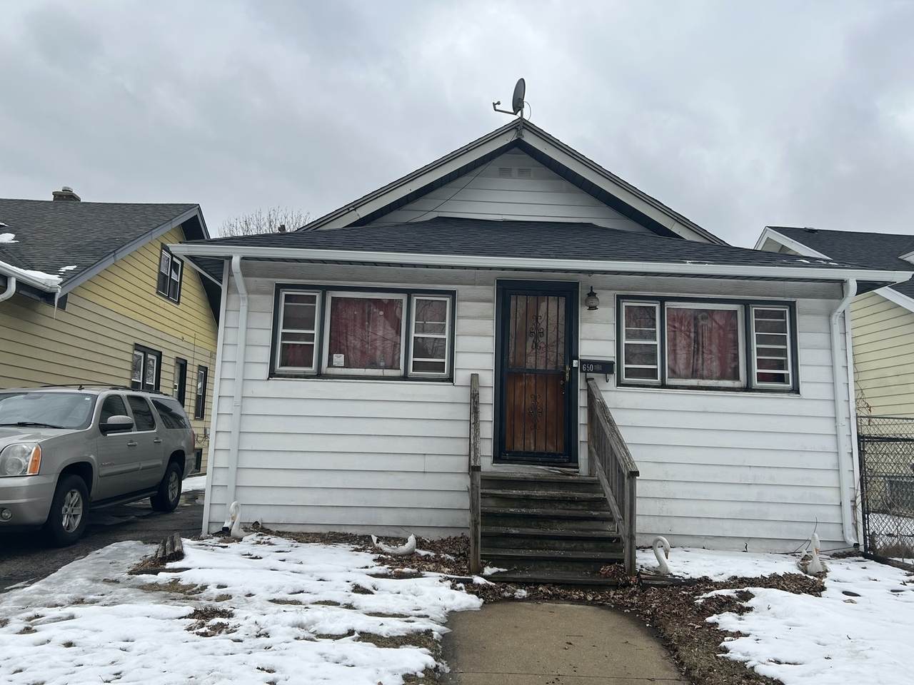 650 Forsythe Avenue - Photo 1