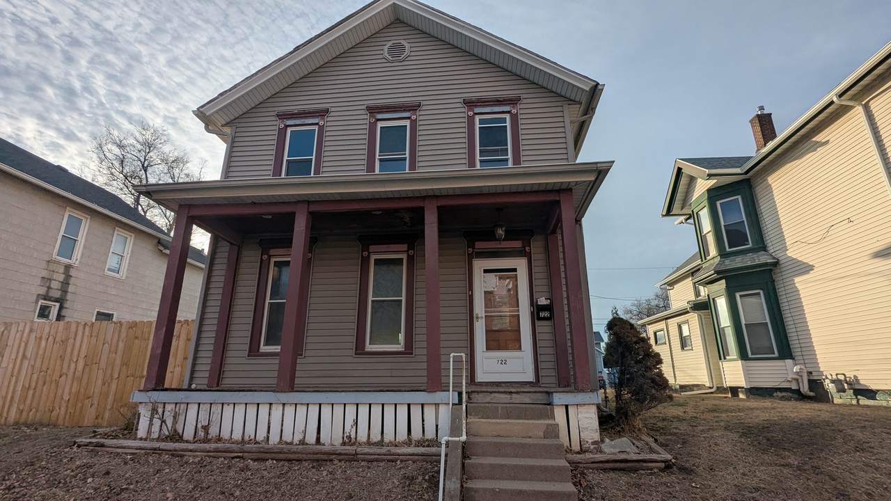 722 18th Street - Photo 1