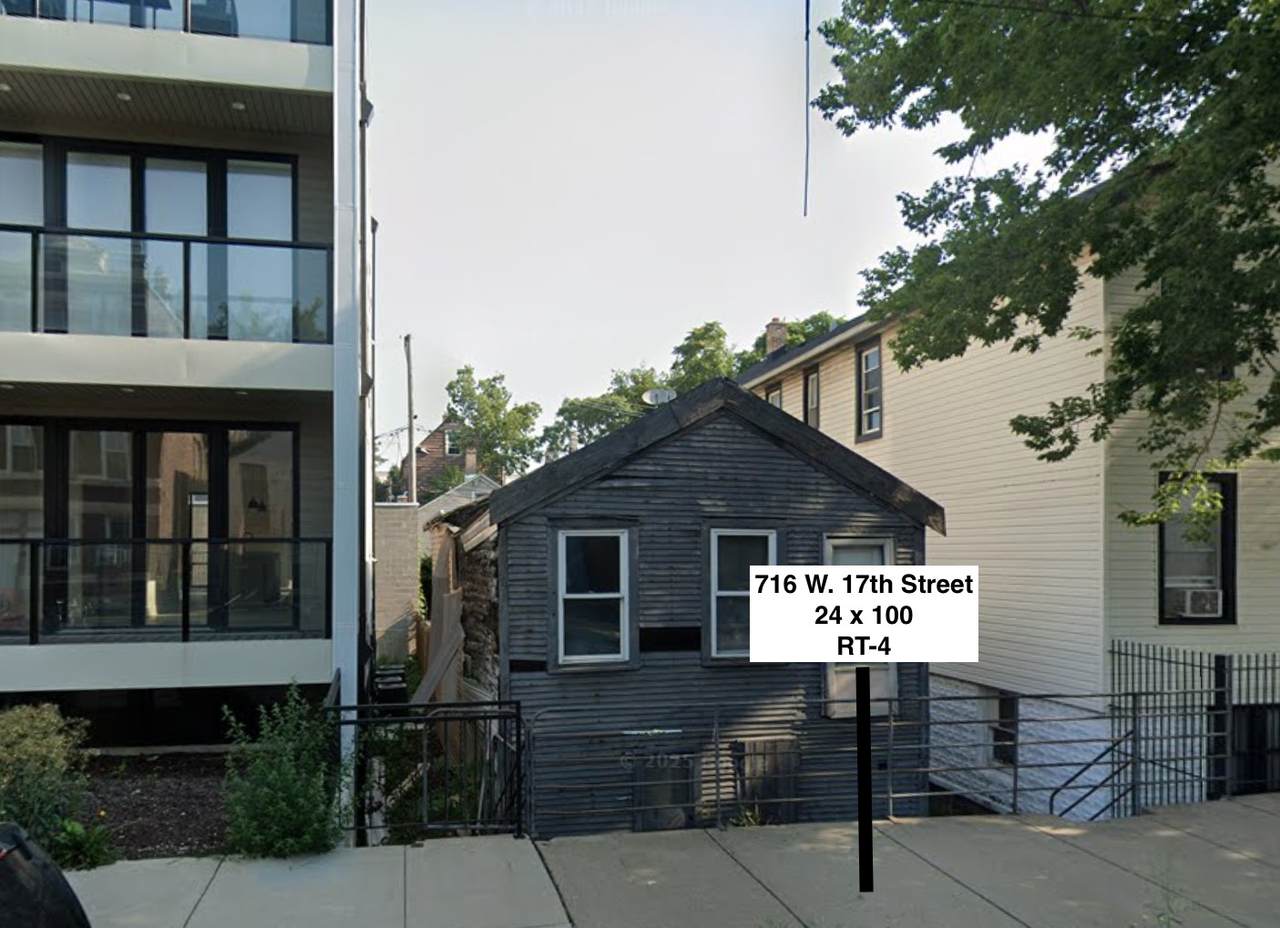 716 17th Street - Photo 1