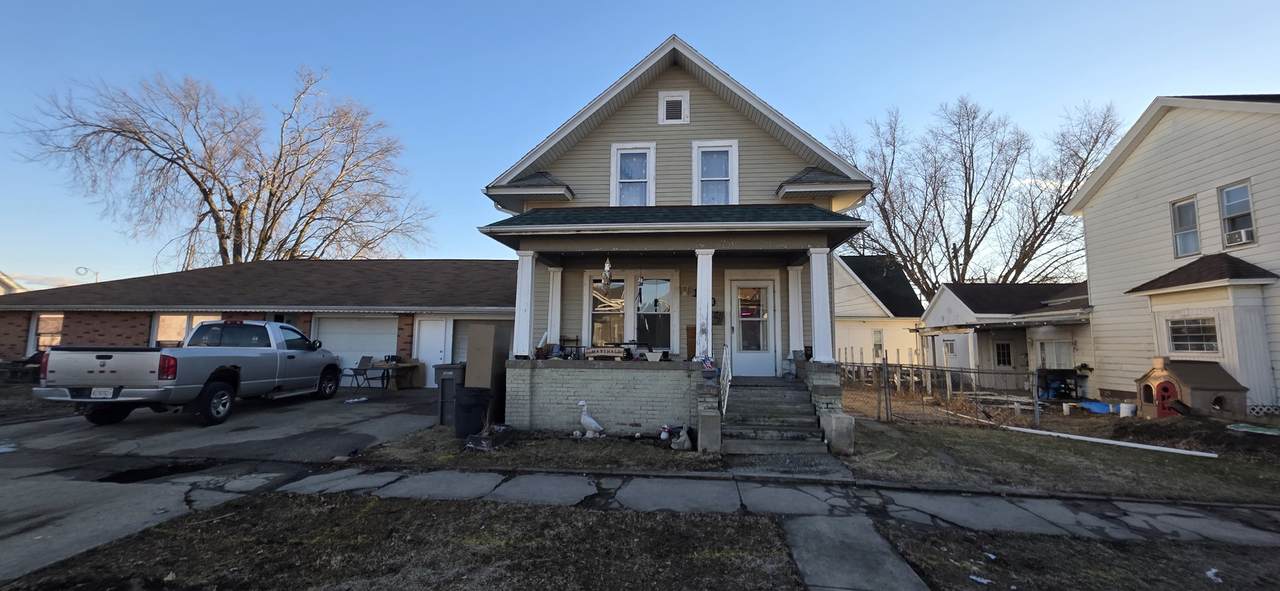 110 W Jackson Street - Photo 1