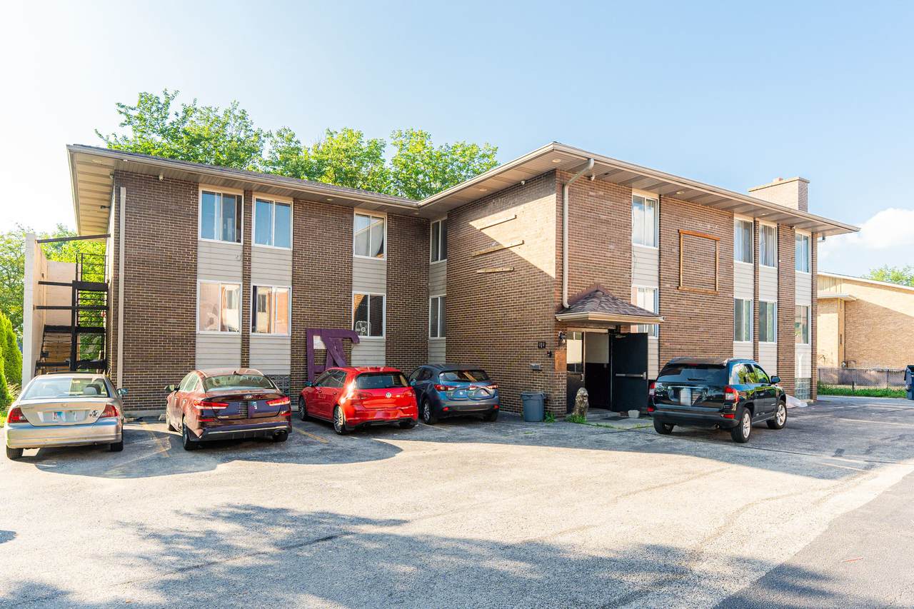 919 Greenbrier Road - Photo 1