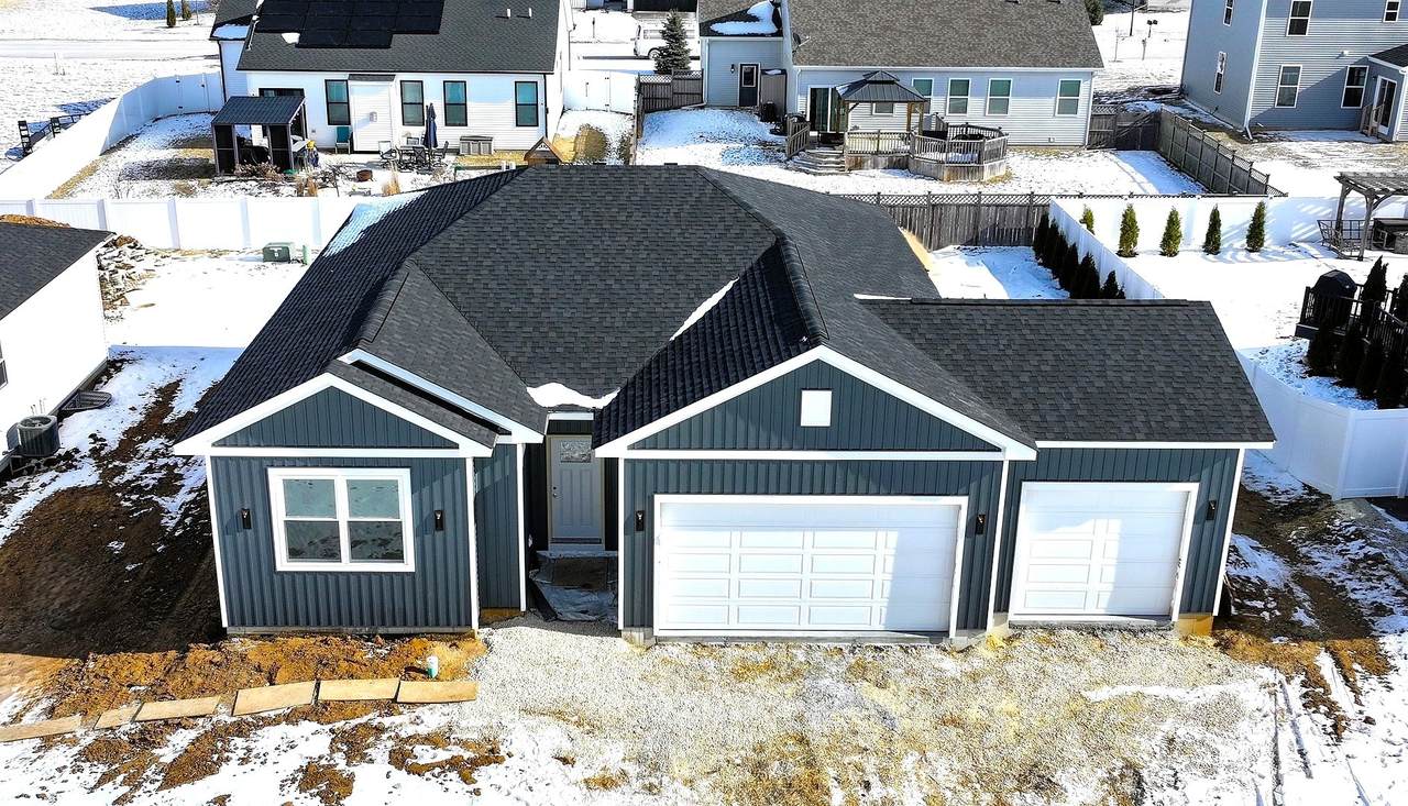 1004 Joshua Lane - Photo 1