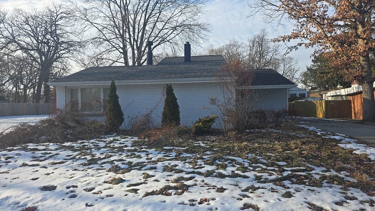 344 Oakwood Street - Photo 1