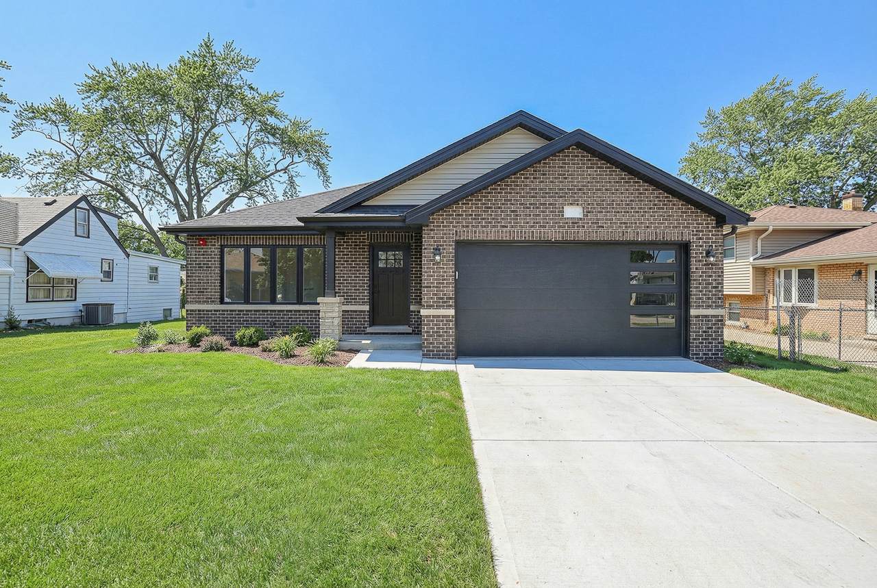 11520 Leclaire Avenue - Photo 1