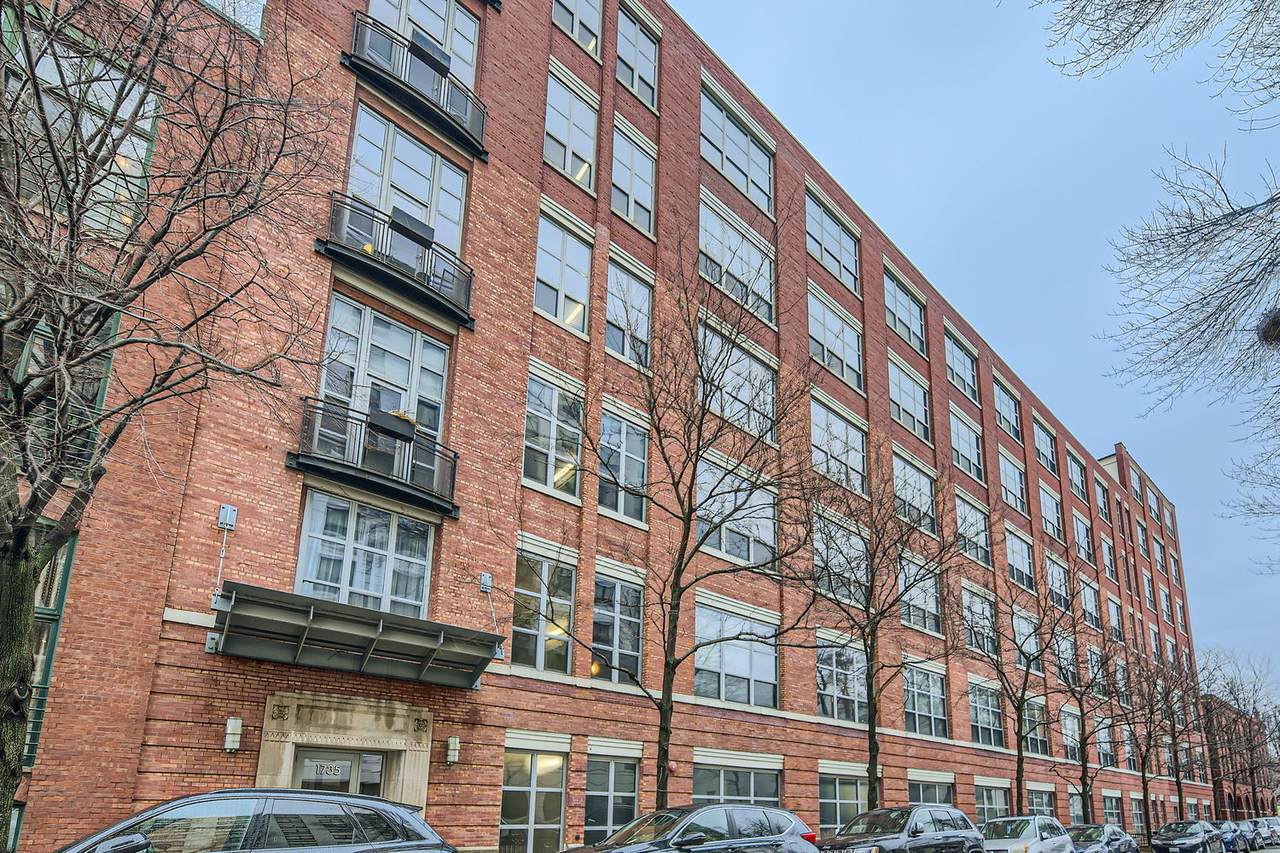1735 Paulina Street - Photo 1