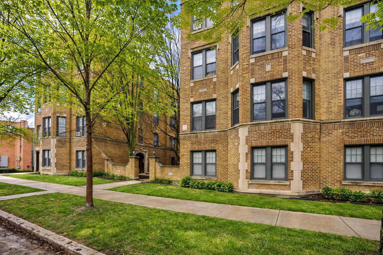 3610 Claremont Avenue - Photo 1