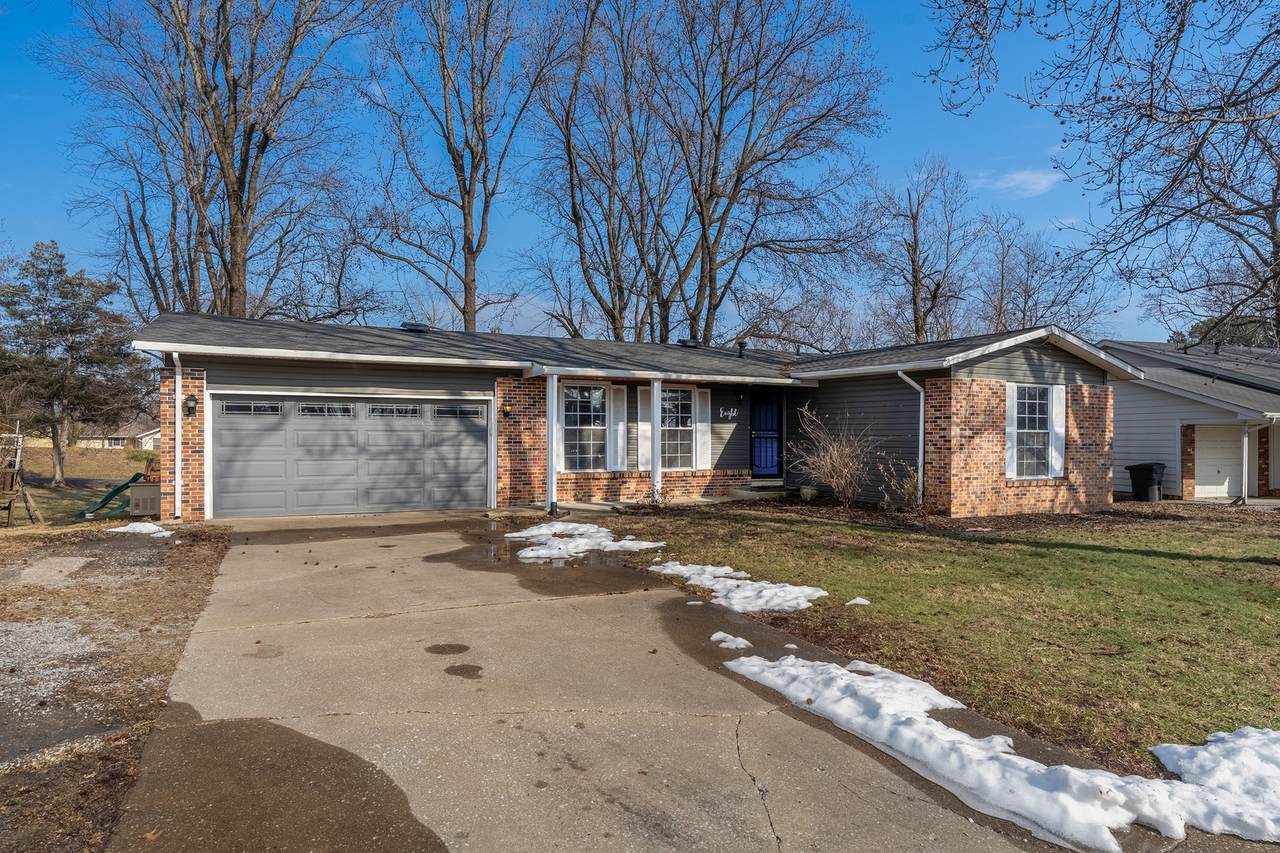 8 Buena Vista Drive - Photo 1