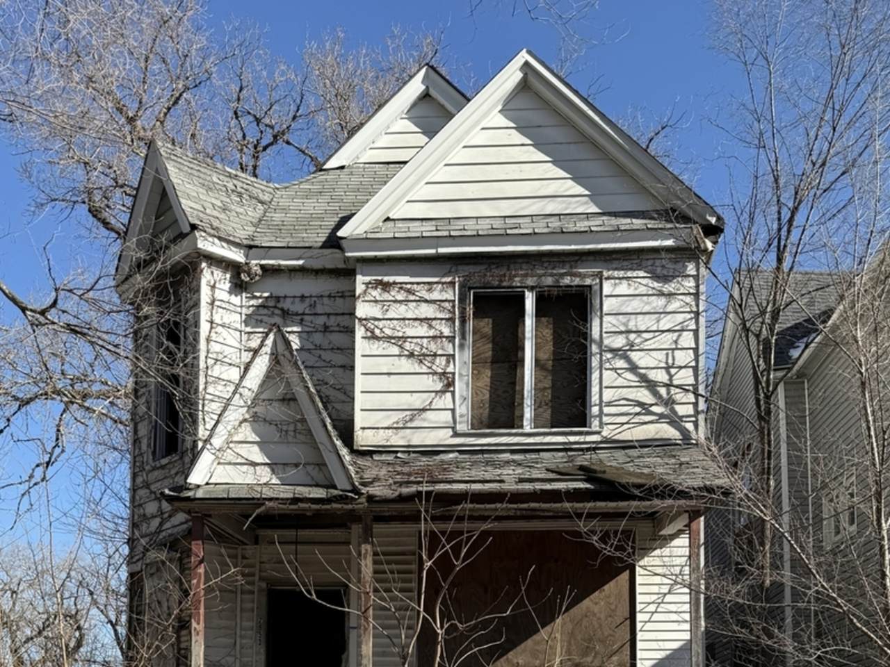7953 Union Avenue - Photo 1