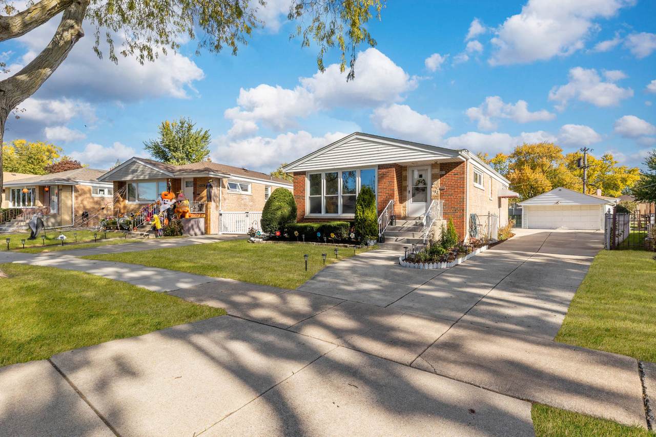 4856 Wick Drive - Photo 1