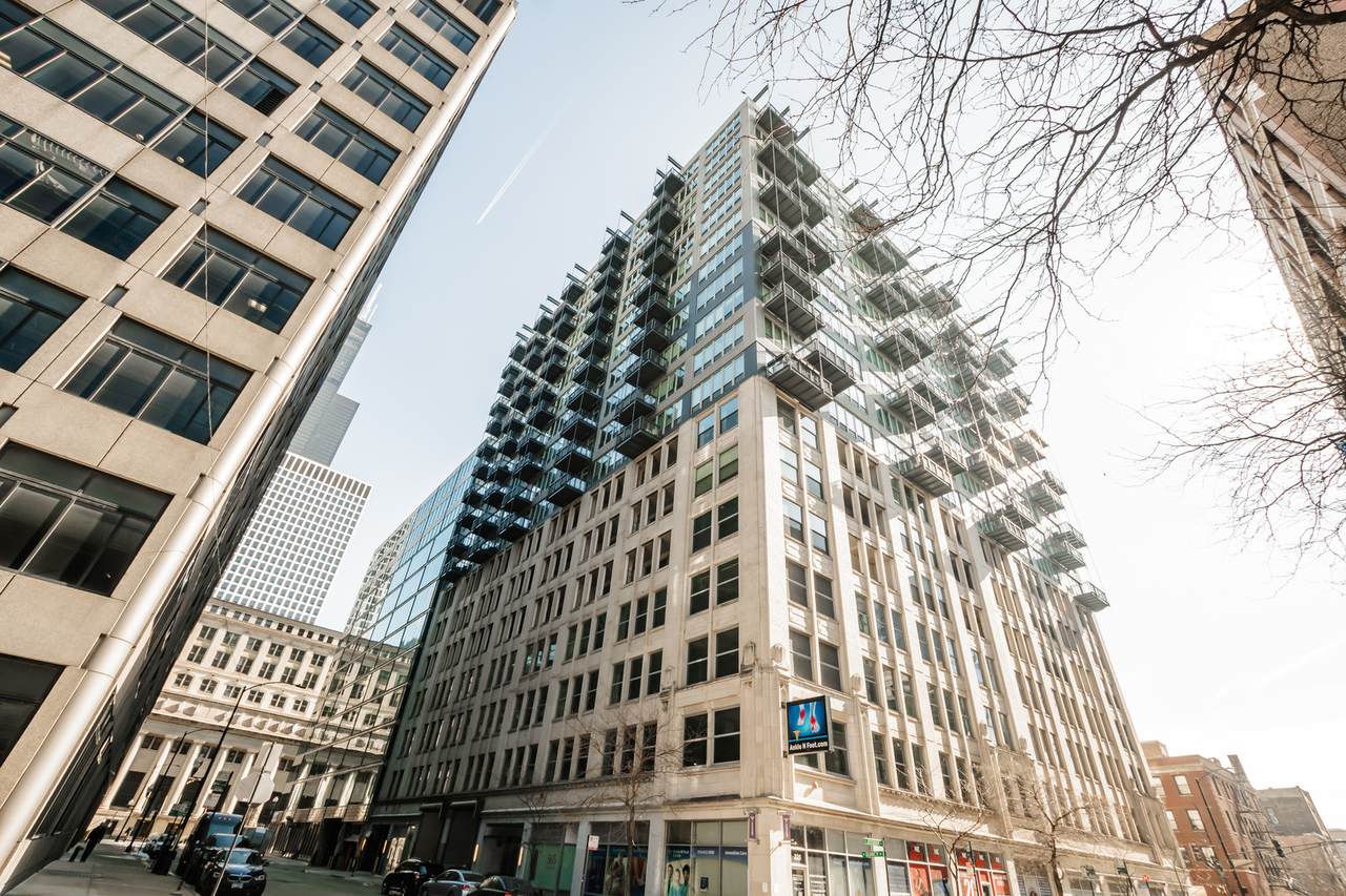 565 Quincy Street - Photo 1