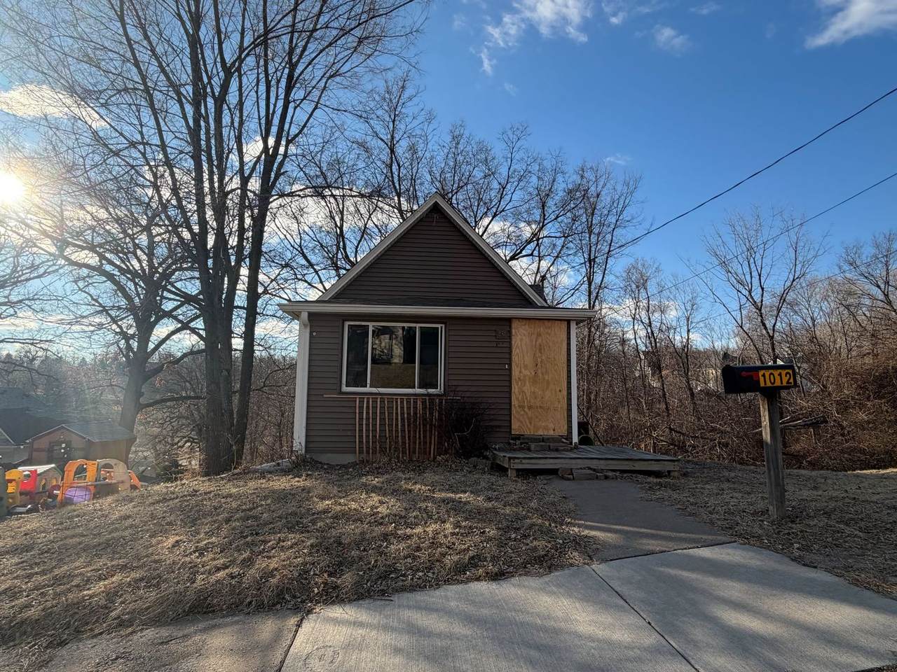 1012 Arlington Avenue - Photo 1