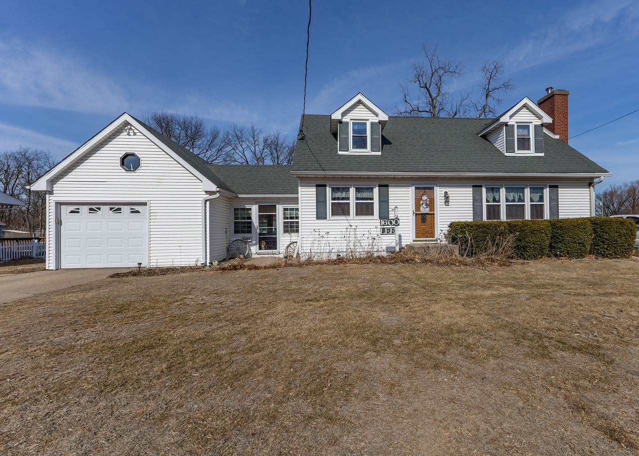 1600 3rd Street - Photo 1