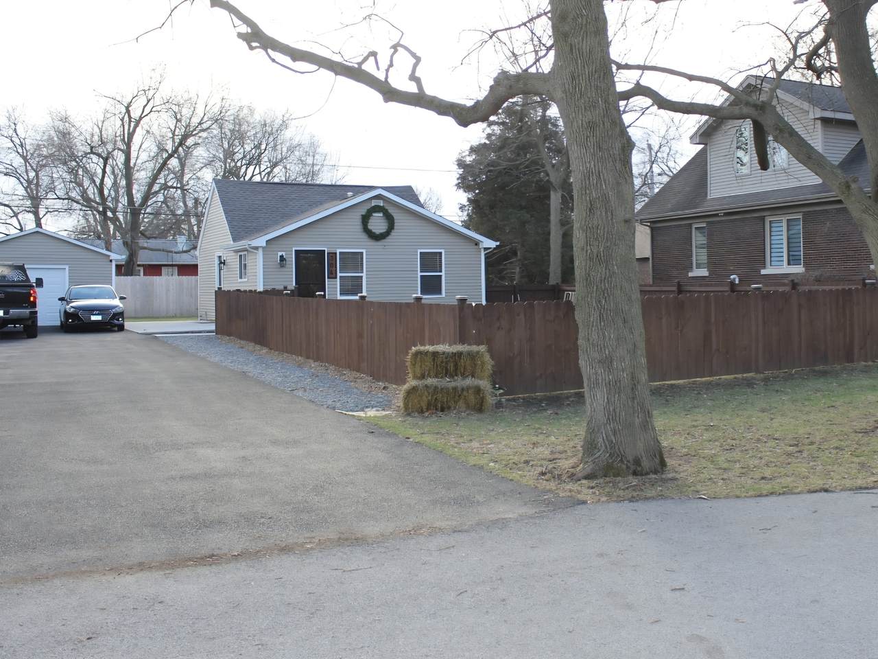 304 Dell Park Avenue - Photo 1