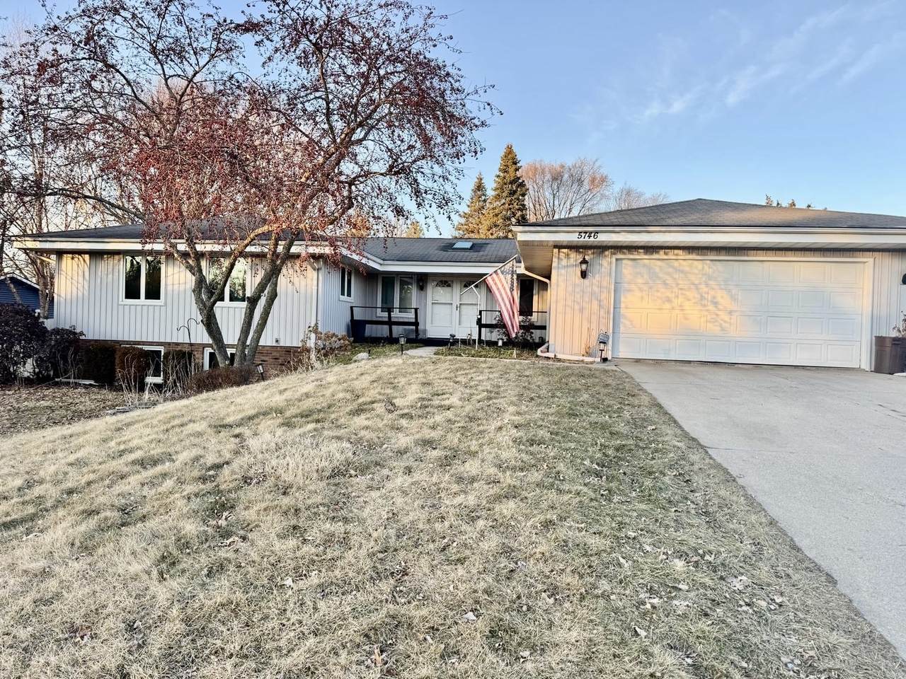 5746 Berwick Place - Photo 1