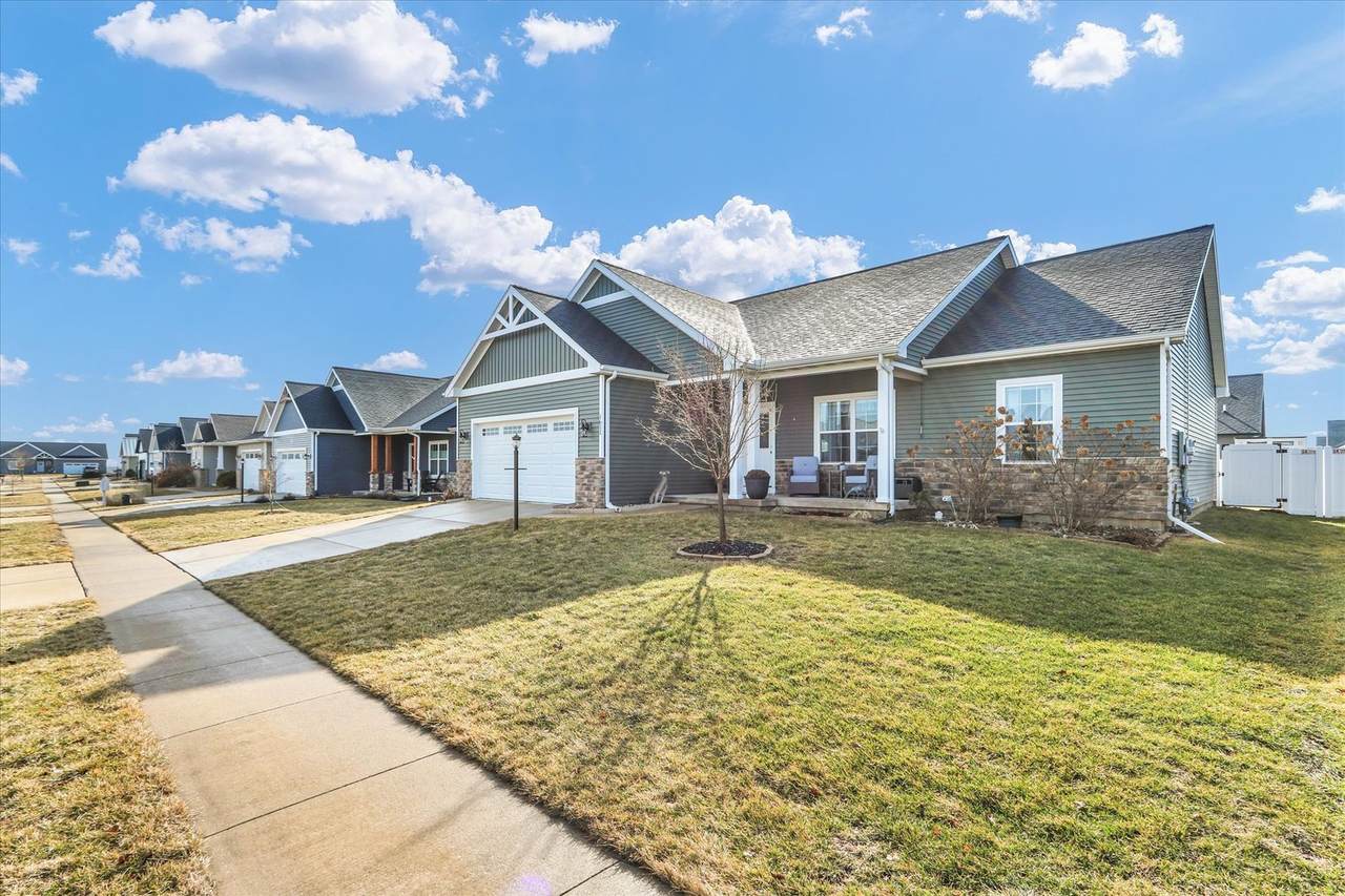 1611 Vernon Drive - Photo 1