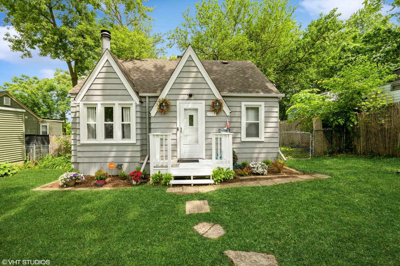 7718 Beach Road - Photo 1