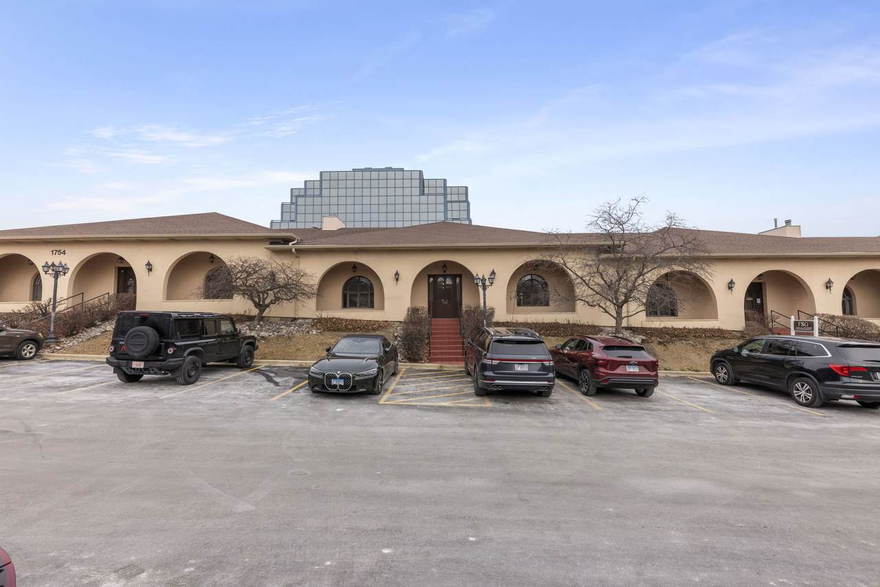 1754 Washington Street - Photo 1
