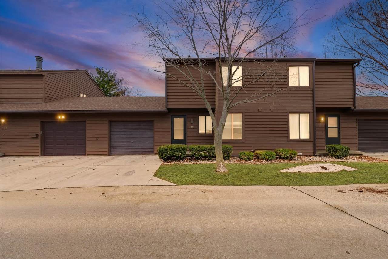 2111 Sunview Drive - Photo 1