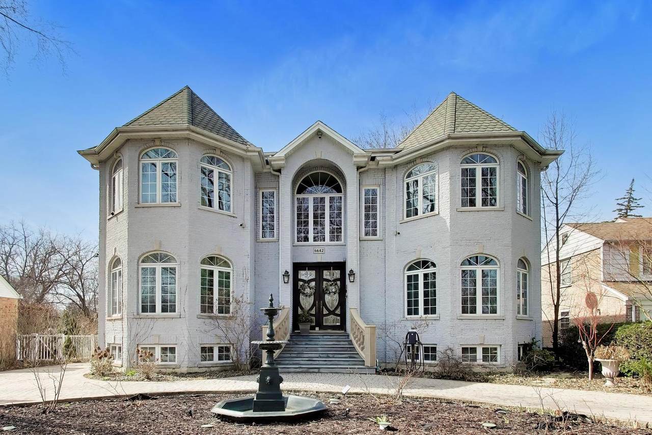 6642 Kilbourn Avenue - Photo 1