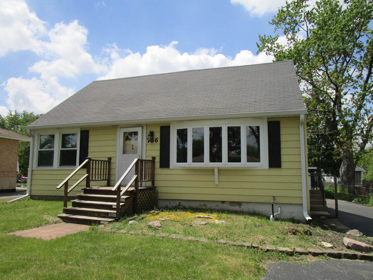 786 Van Auken Street - Photo 1