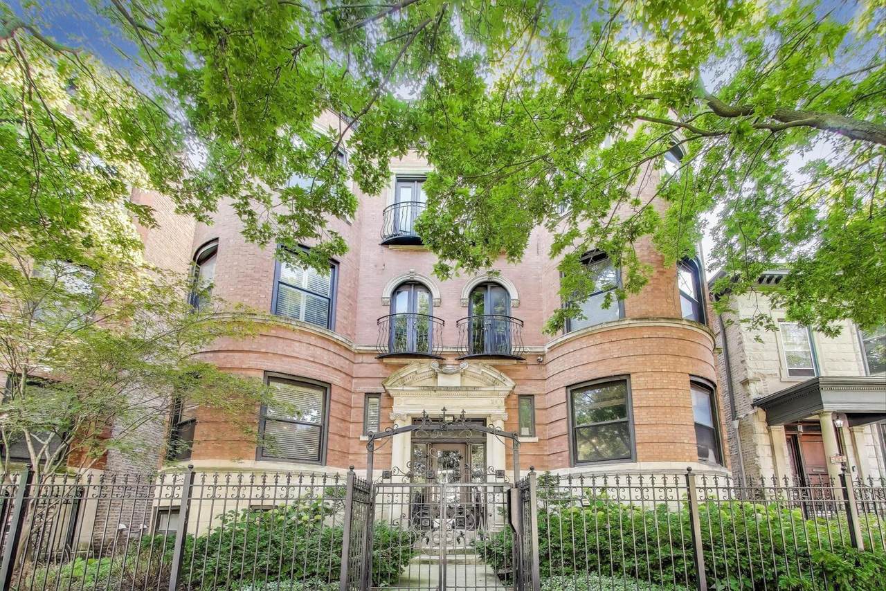 5014 Blackstone Avenue - Photo 1