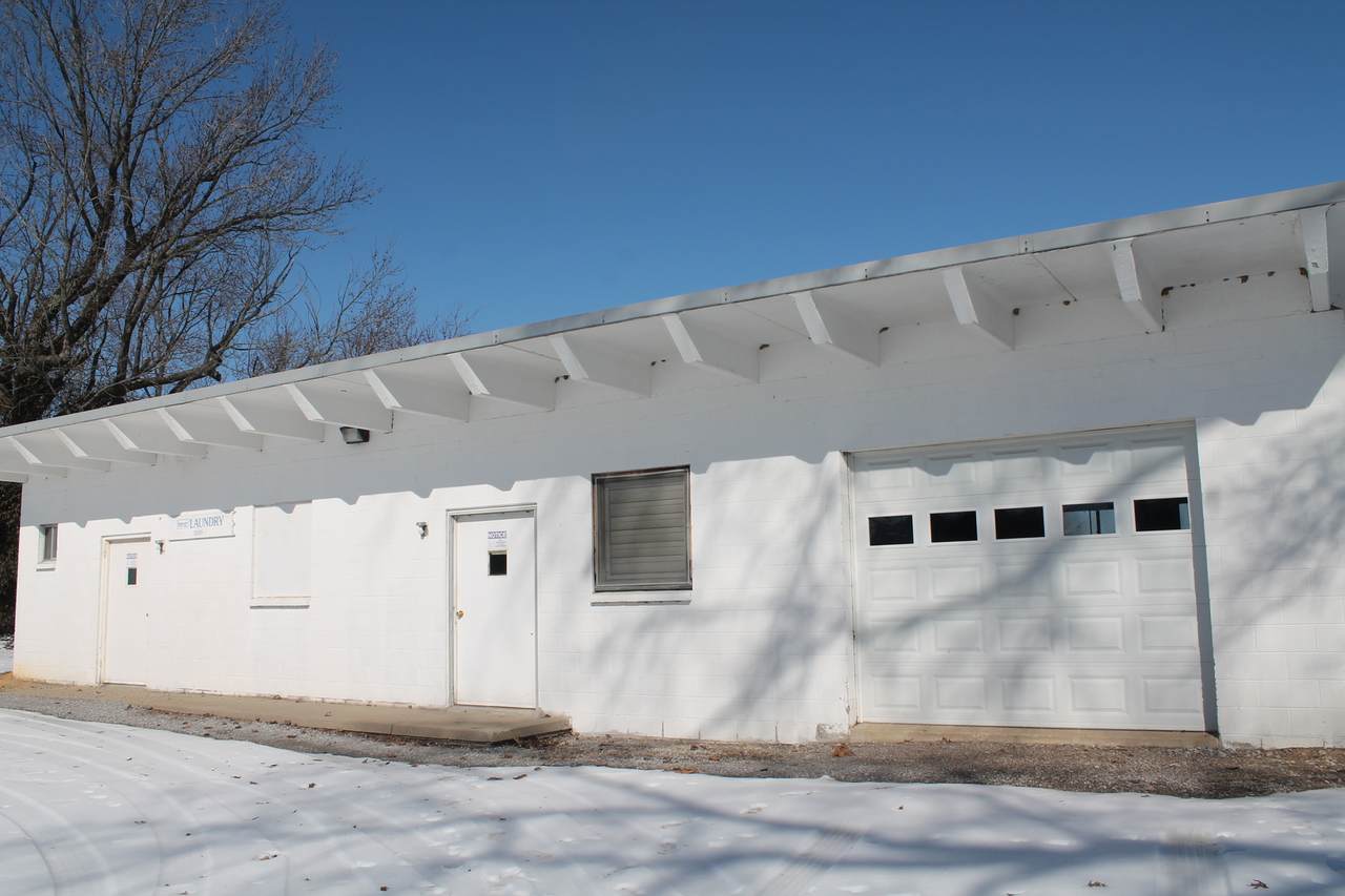 1200 Sloan Street - Photo 1