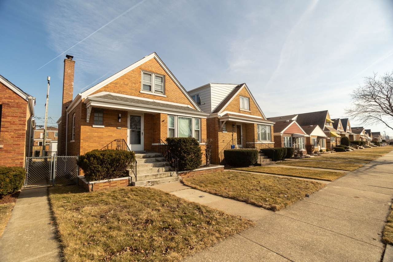 6815 Kostner Avenue - Photo 1