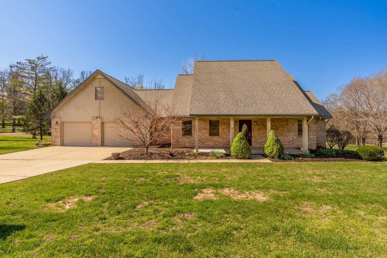 15 Lake Indian Hills Circle - Photo 1
