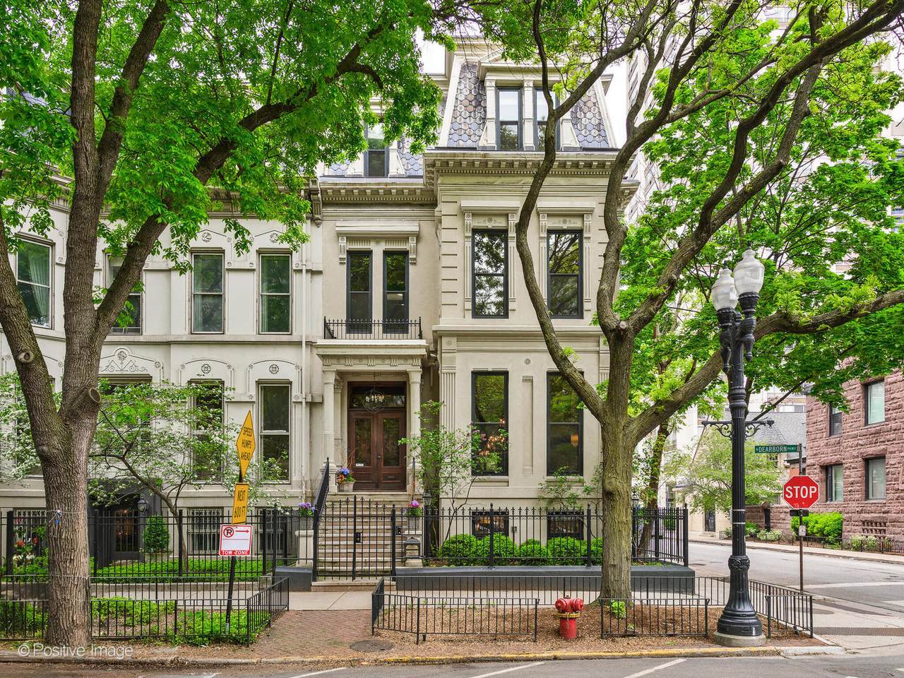 1454 Dearborn Street - Photo 1