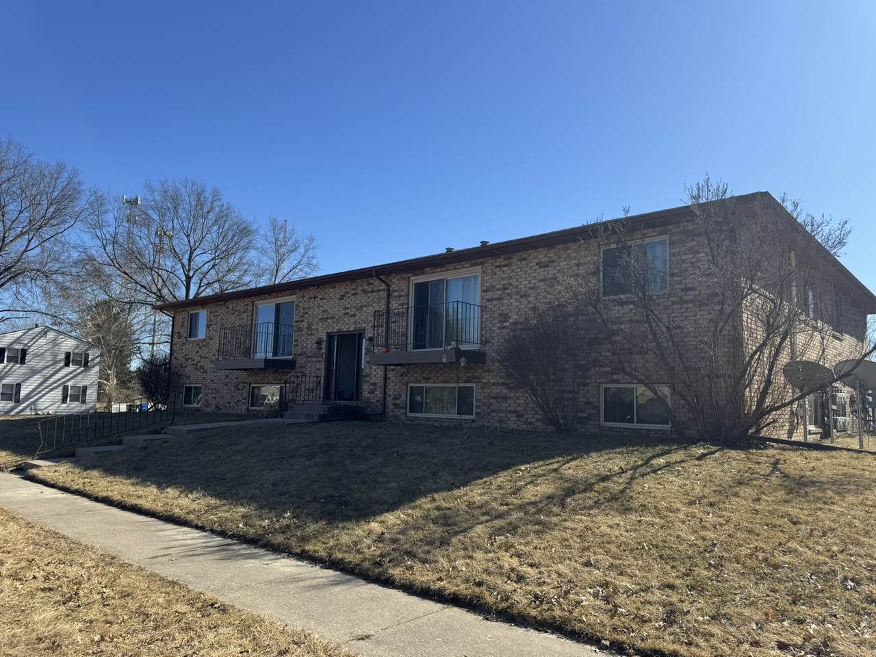 310 30TH Avenue - Photo 1
