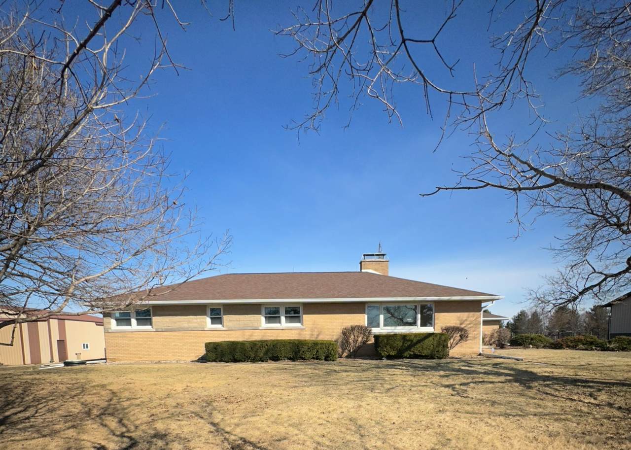 29428 500 North Road - Photo 1
