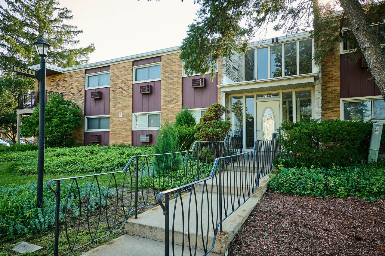 1320A Lore Lane - Photo 1