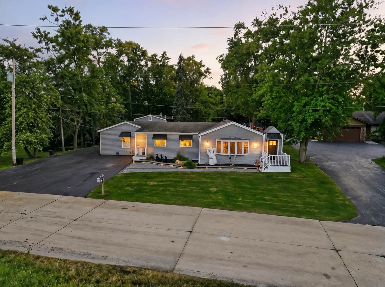 16938 Cicero Avenue - Photo 1