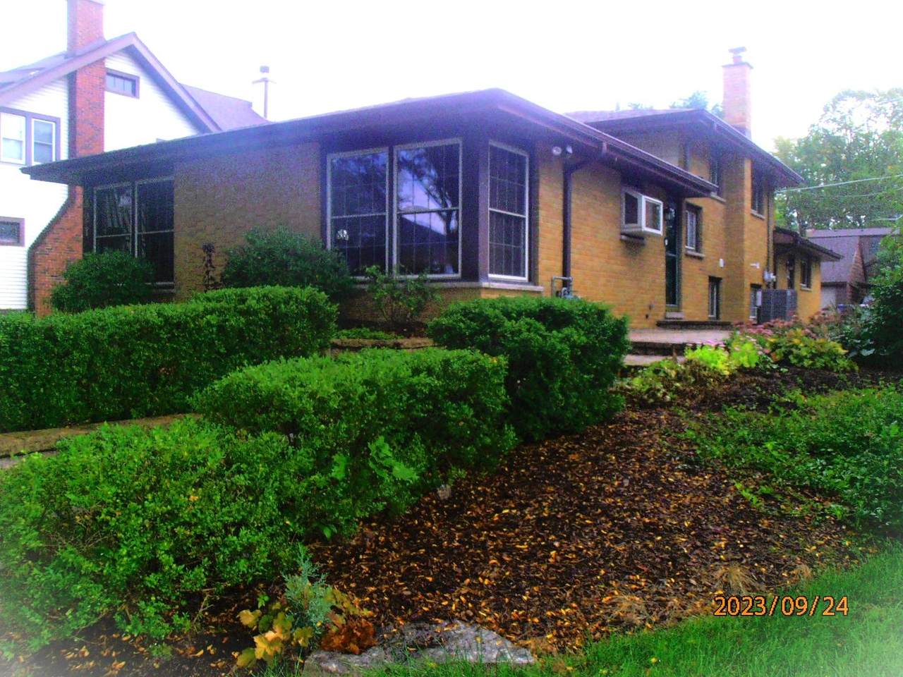 421 Elm Street - Photo 1