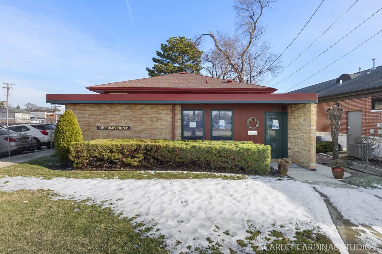 25 Villa Avenue - Photo 1