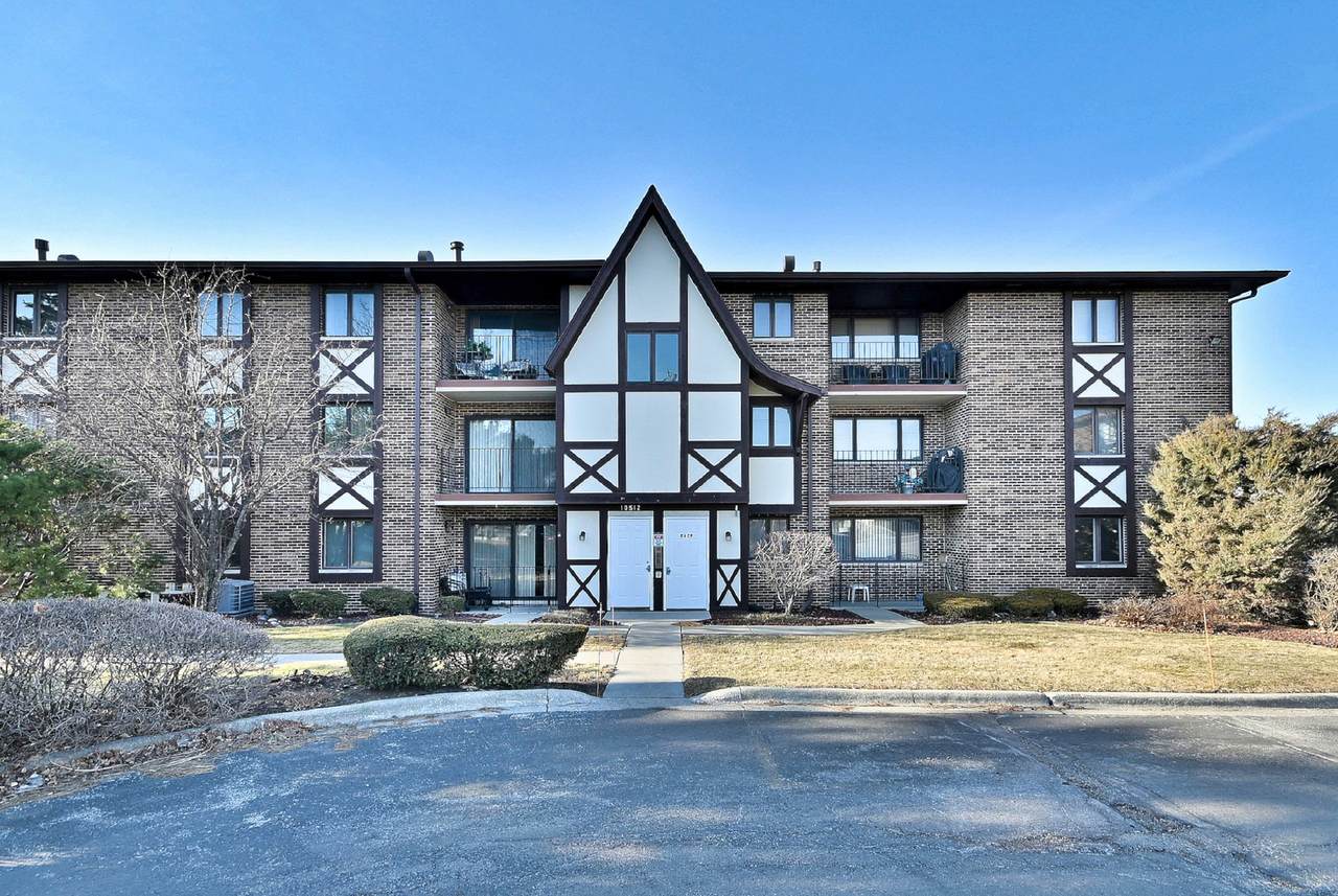 10512 Ridge  Cove Drive - Photo 1