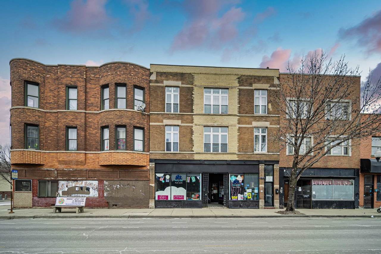 3530 Armitage Avenue - Photo 1