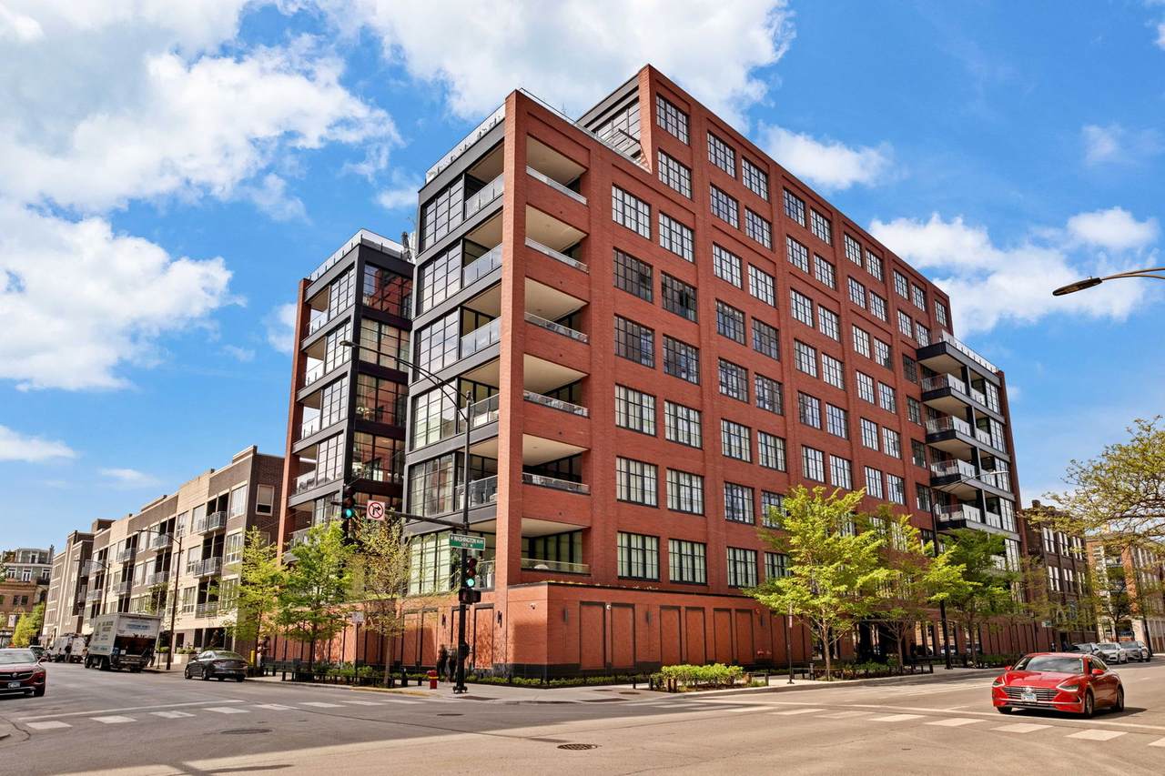 1109 Washington Boulevard - Photo 1