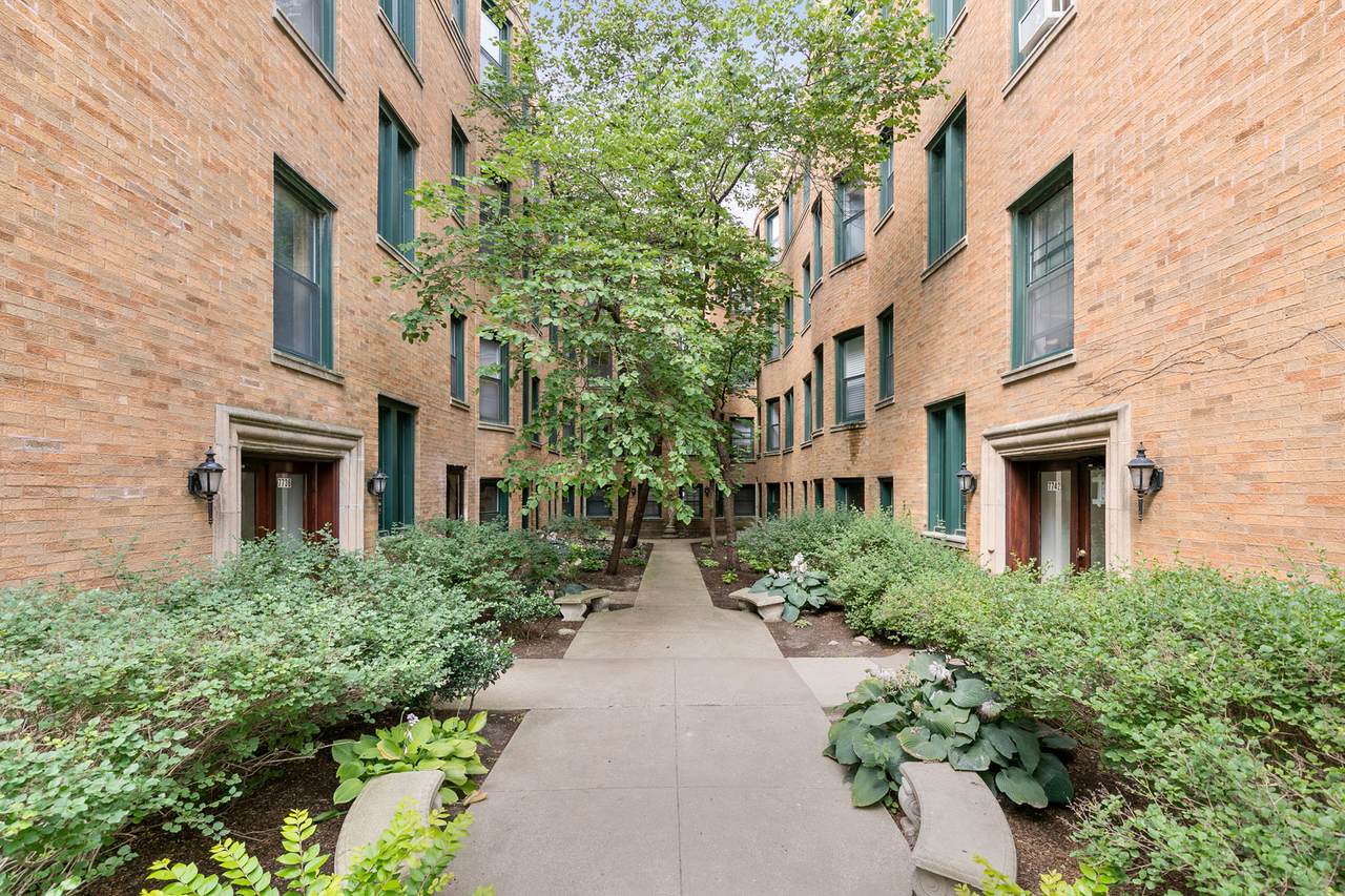 7736 Eastlake Terrace - Photo 1