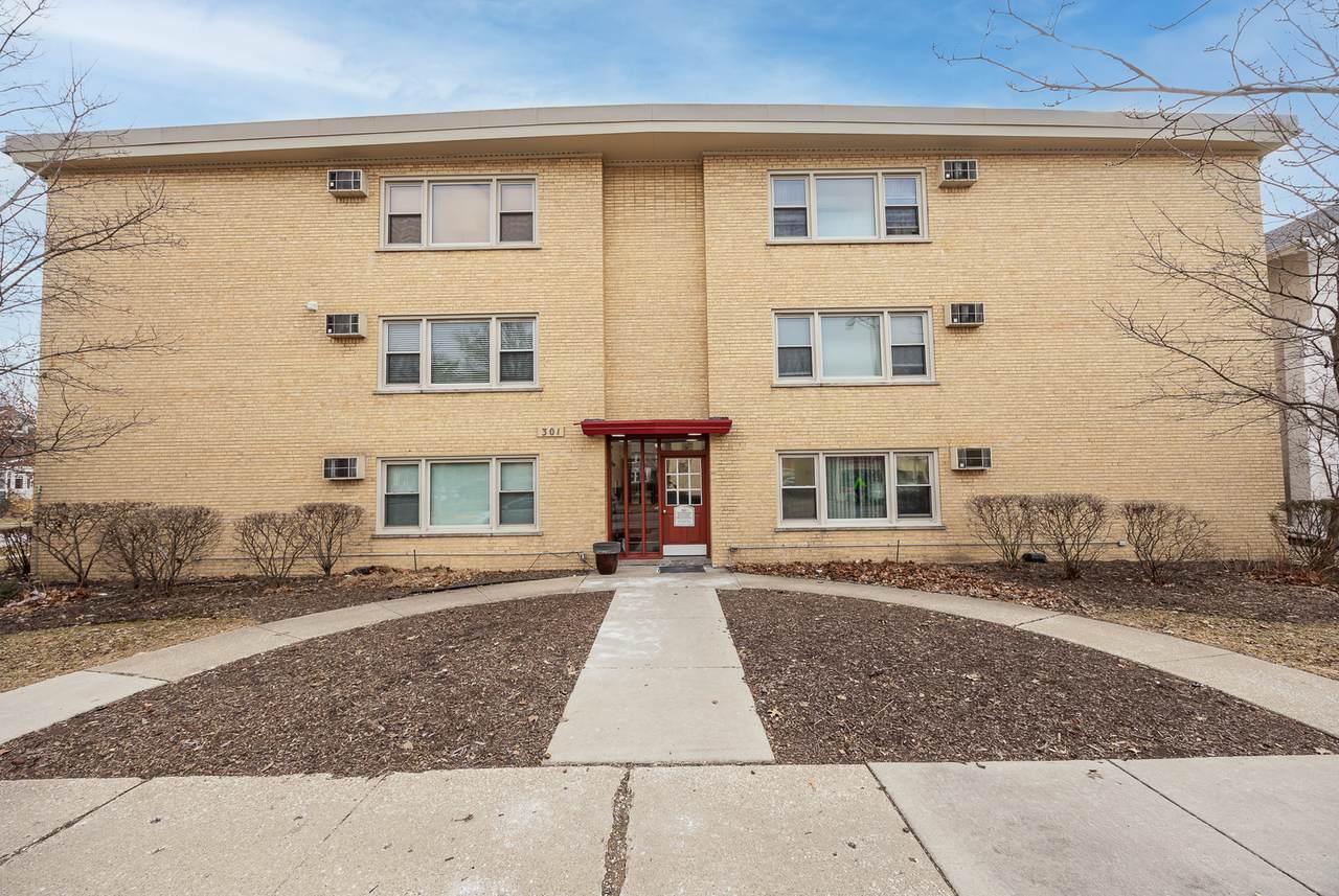301 Chicago Avenue - Photo 1