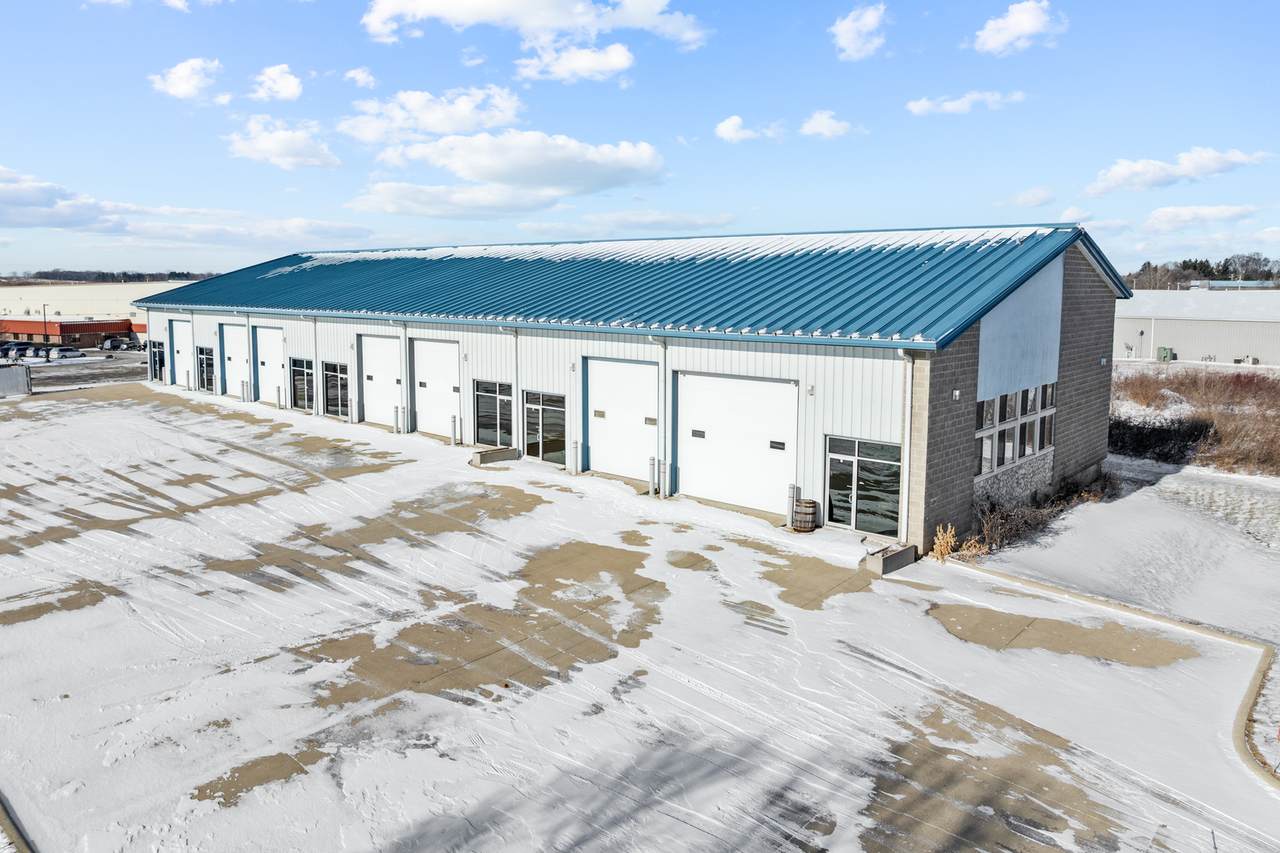 11201 Commercial Street - Photo 1
