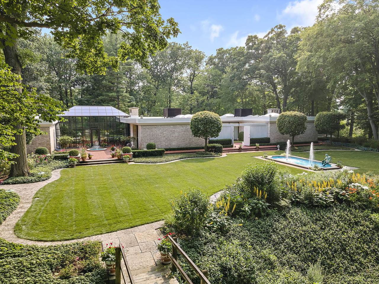 240 Shore Acres Circle - Photo 1
