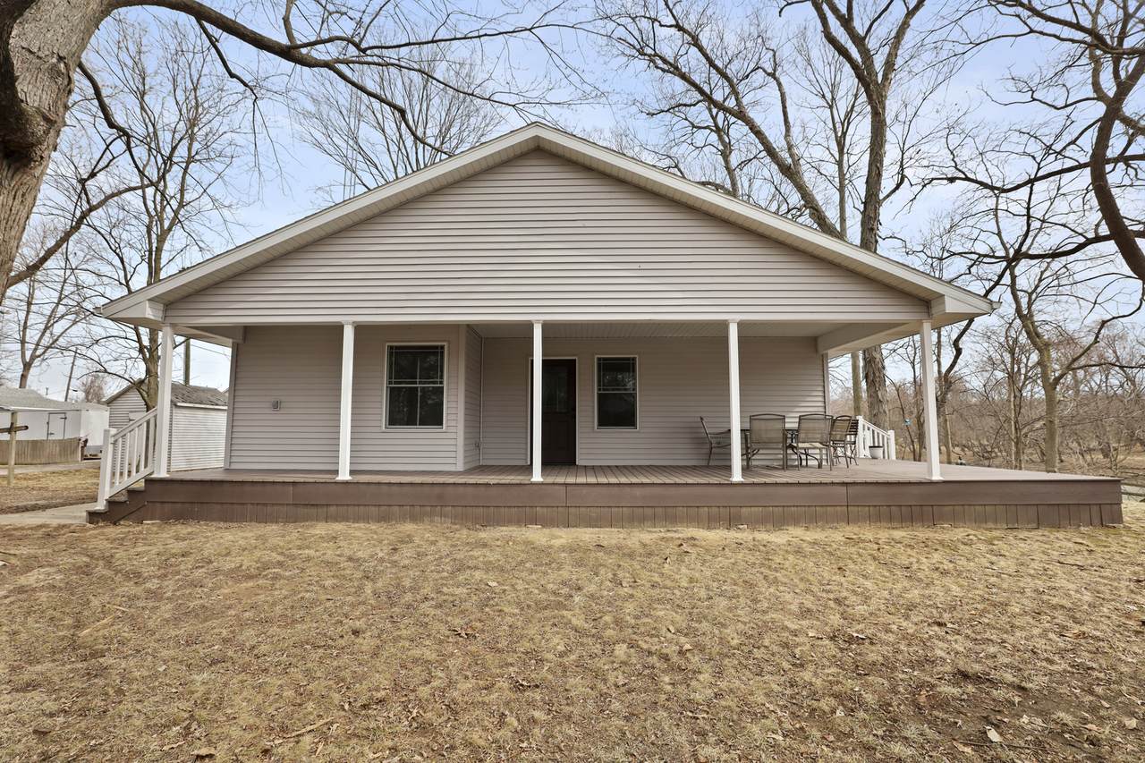 204 Henry Street - Photo 1