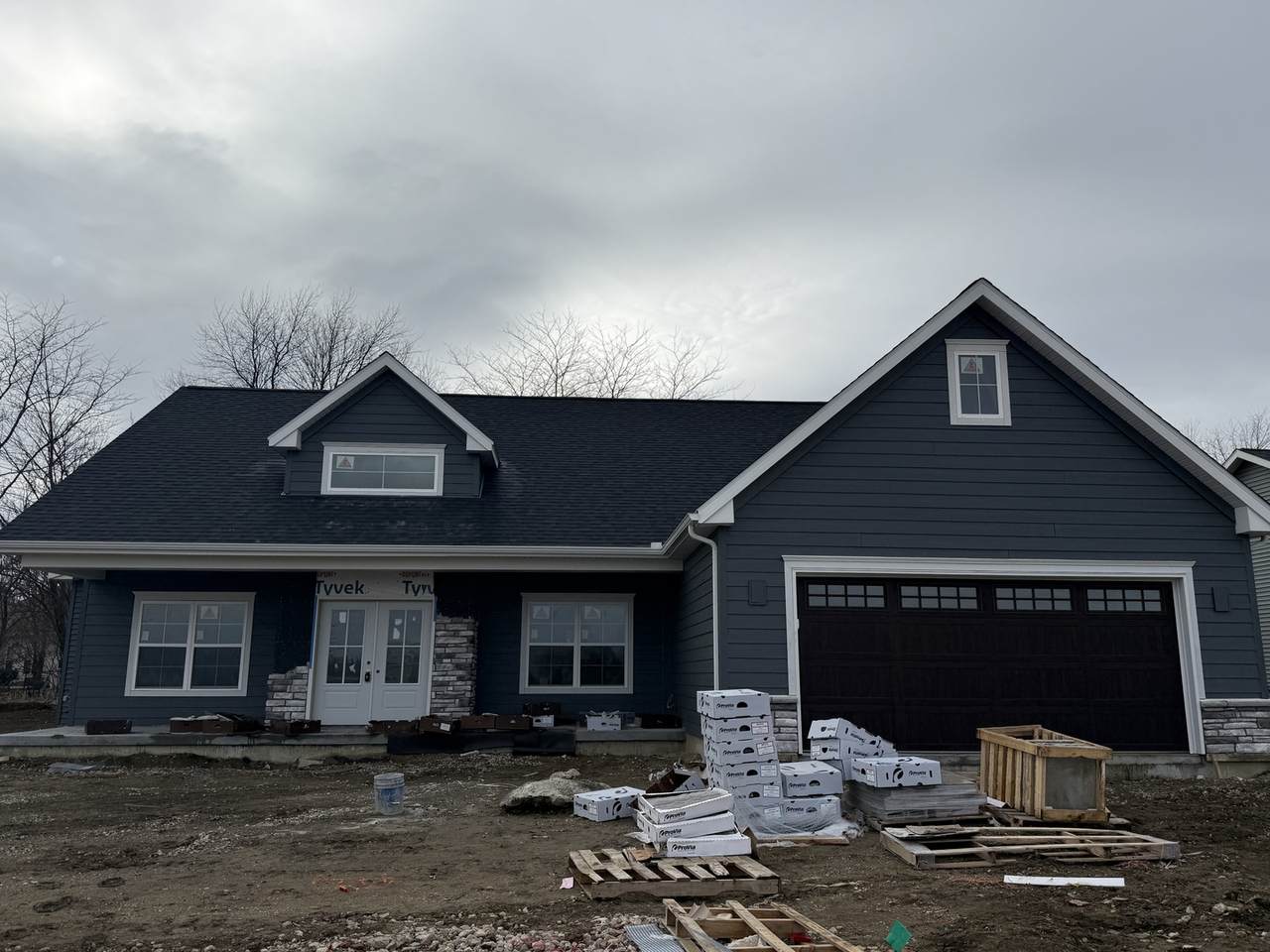 1913 Stone Creek Boulevard - Photo 1
