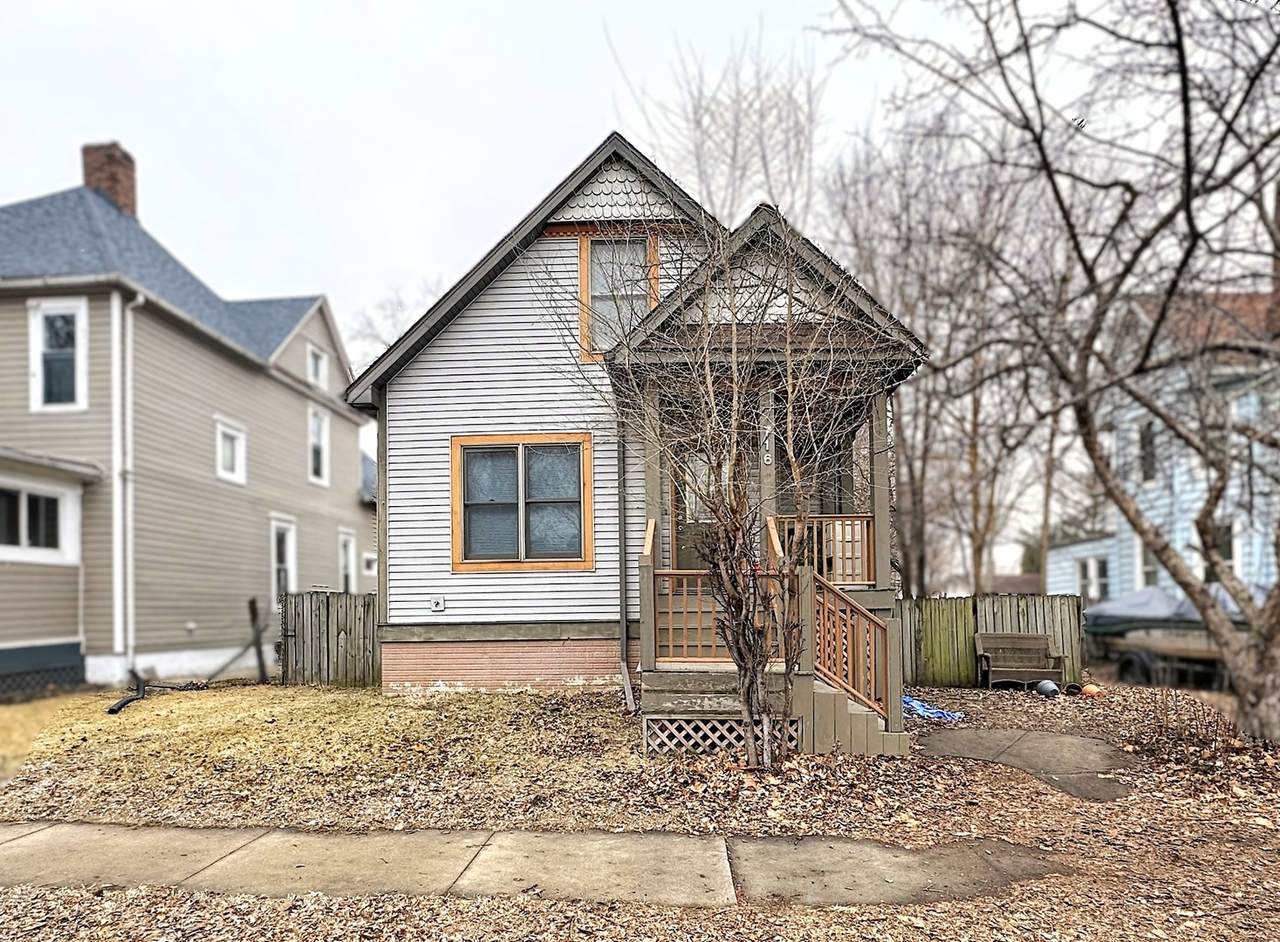716 15th Street - Photo 1
