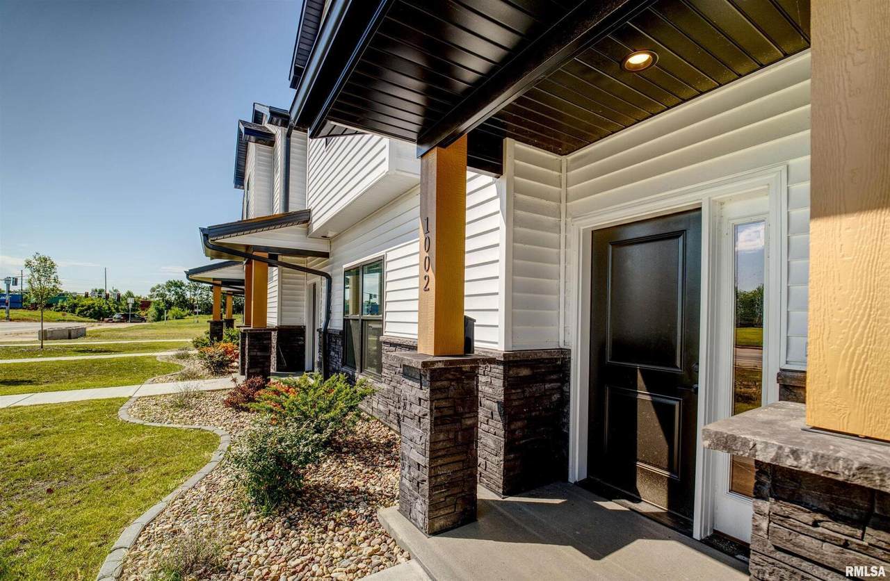 1008 4TH Street - Photo 1