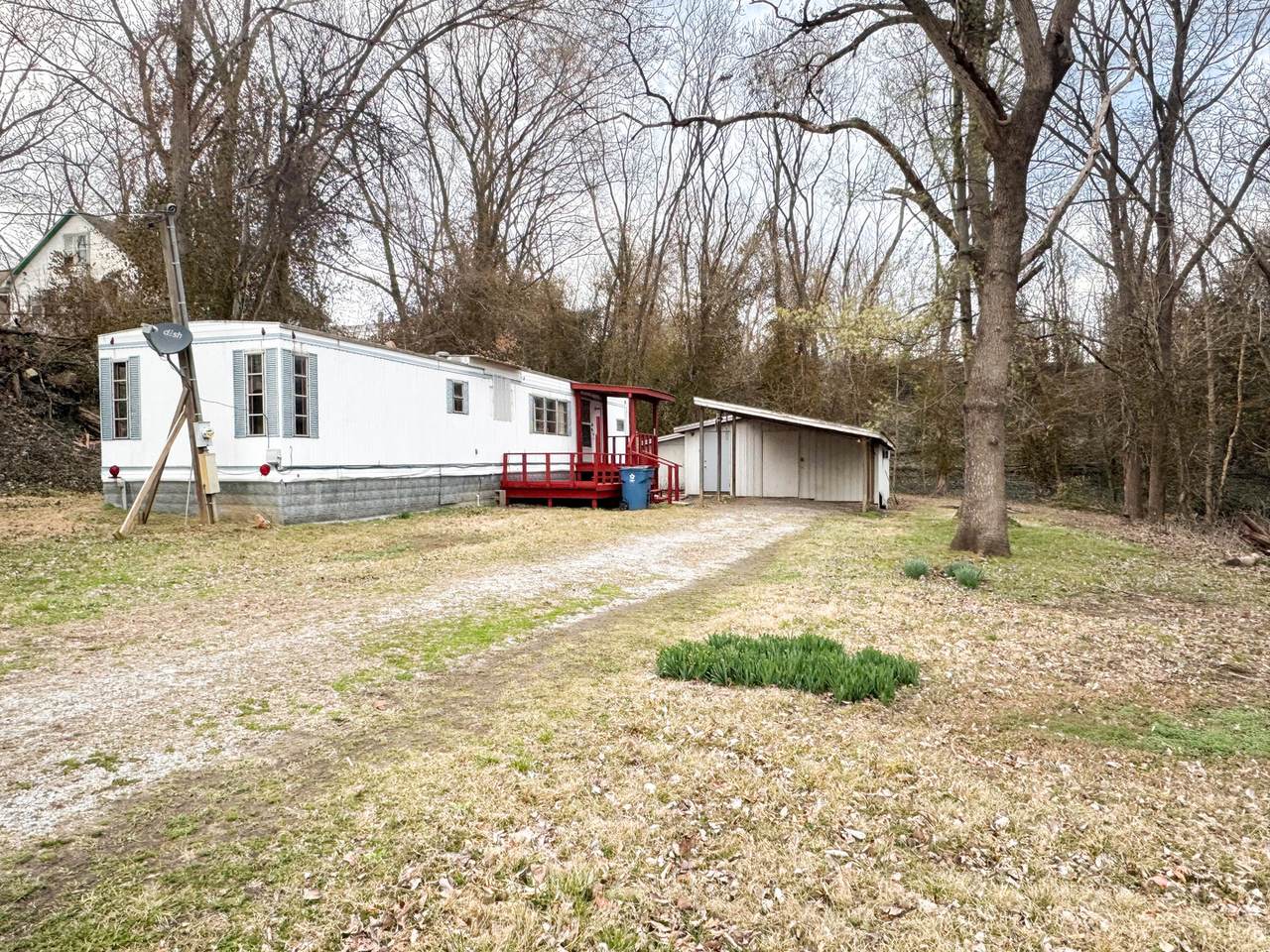 205 Union Street - Photo 1